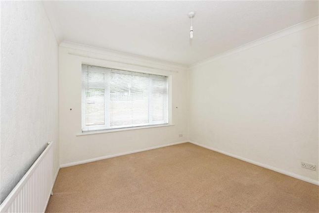 23 Windermere Court, East Drive, BRIGHTON photo 4