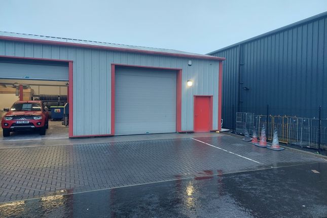 Industrial to let in Unit 10, New Craigie Road, Dundee