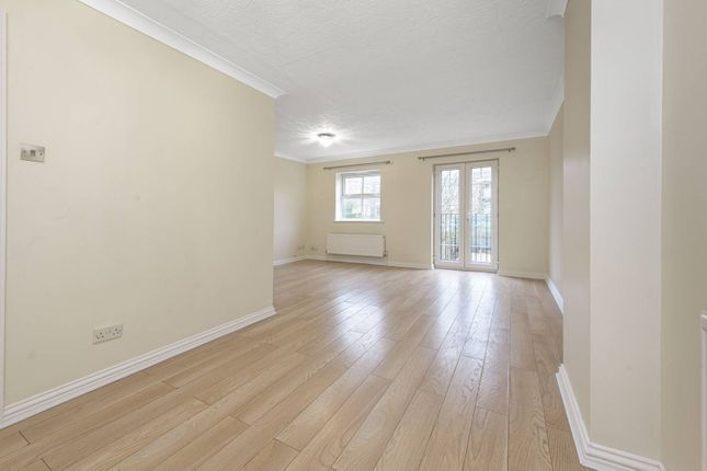 Highgrove Close, Friern Barnet photo 4