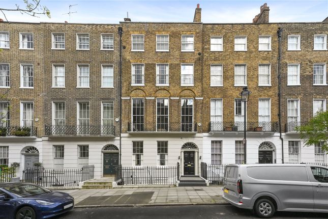 Terraced house for sale in John Street, London