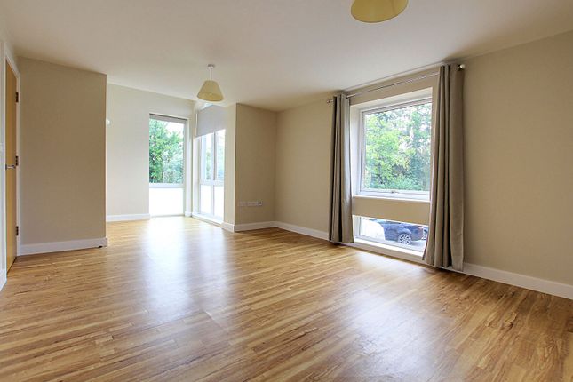 Flat, 5, Enterprise Court, Pangbourne photo 3