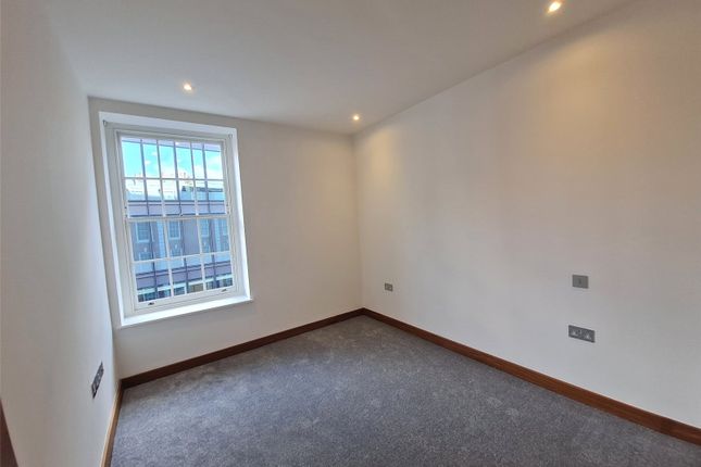 Flat for sale in Bedford Row, Holborn, London