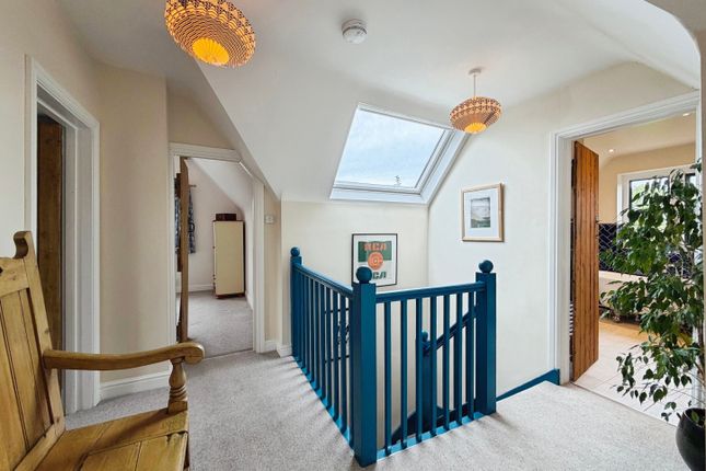 Pelican House, Lower Road, Witney photo 3