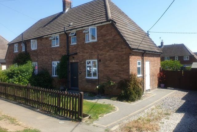 3 bed property to rent in South Close, Long Buckby, Northamptonshire NN6