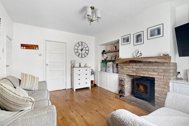 10, Valentine Way, Witham photo 2