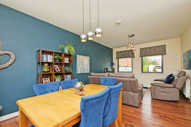 140, Derwent Way, YORK photo 4