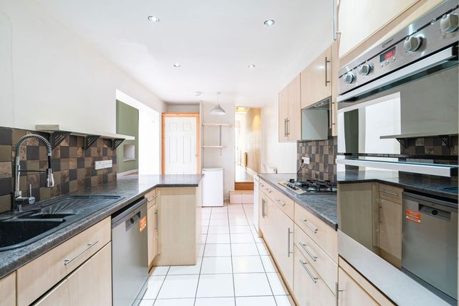 6 Dixon Street, Swindon photo 4
