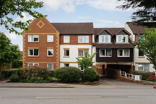 Thumbnail Property for sale in Linkfield Lane, Redhill