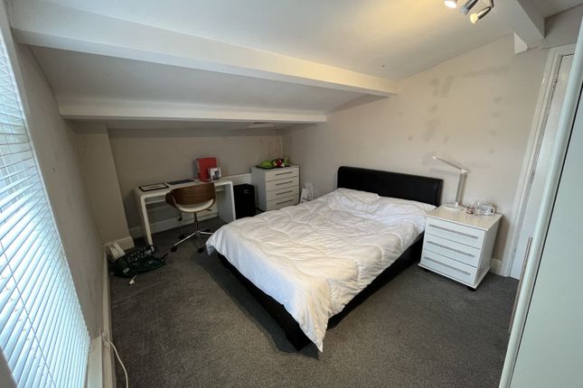 Raven Road, Leeds photo 4