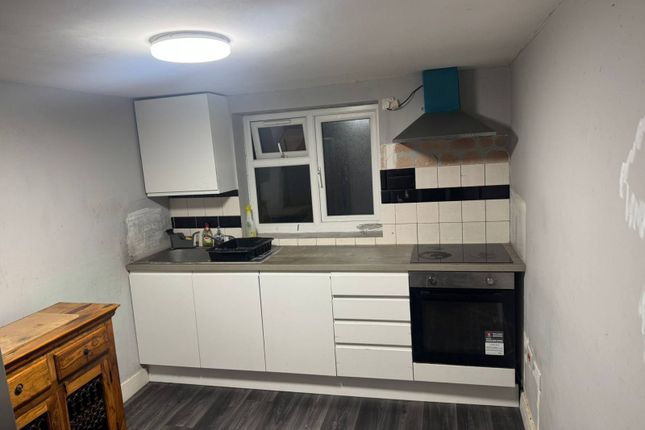 Three Bedroom Annex Flat - Â£1800 Inclusive Bills