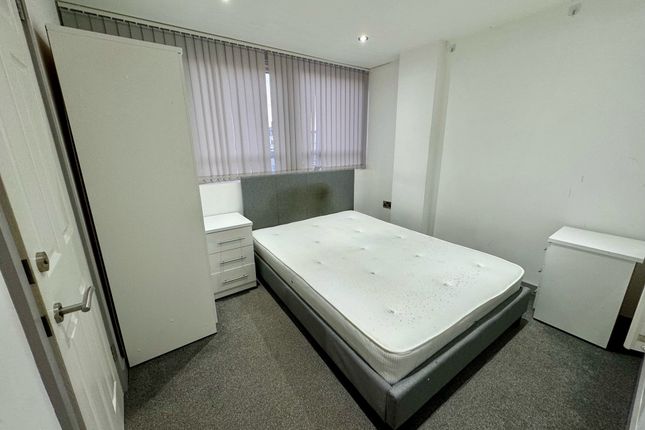 Flat 401, Hull photo 3