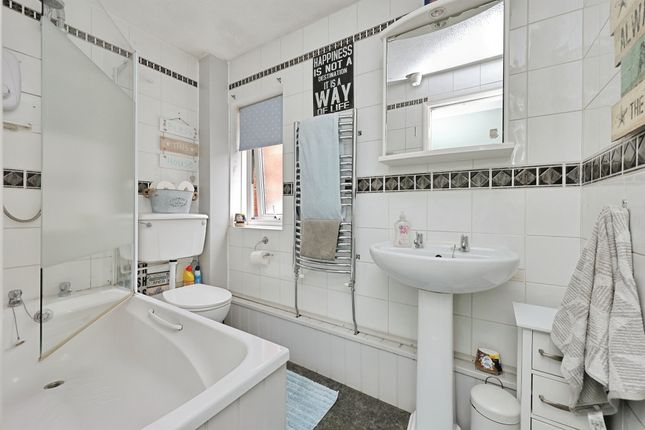 7, St. Johns Court, Swaffham photo 3