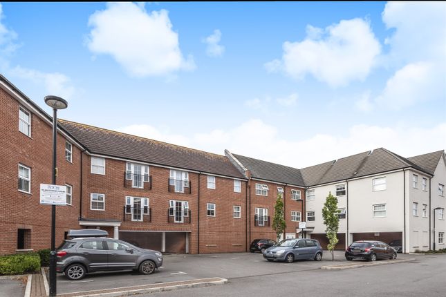 Thumbnail Flat to rent in Bellamy House, Emm Square, Ashville Way, Wokingham