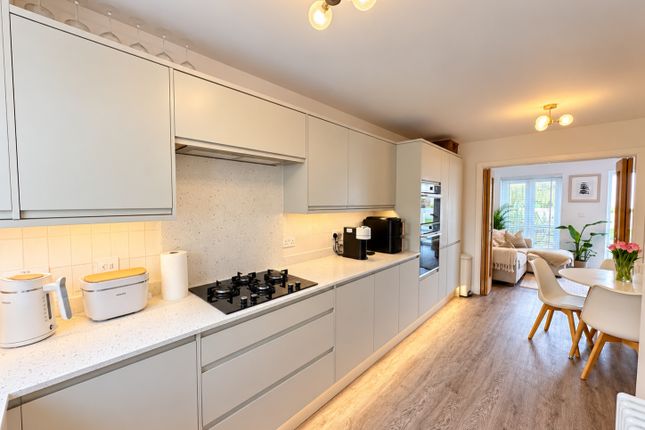 66, Kestell Parc, Bodmin photo 2