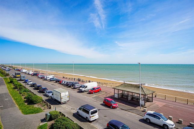 Flat 6 Wilton House, 1, Grosvenor Gardens, St Leonards-On-Sea photo 2