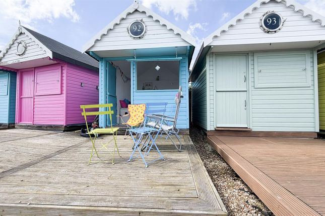 Studio house on 92, Pier Approach, Walton-on-the-Naze, £20,000