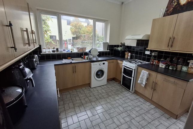 Pen-Y-Wain Road, Cardiff photo 5