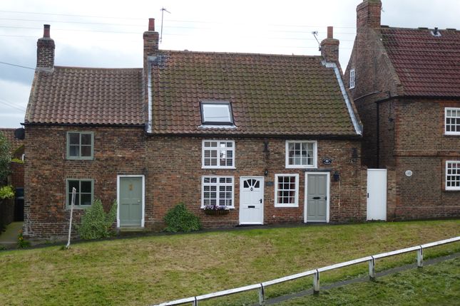 Thumbnail Cottage for sale in High Street, Stillington, York