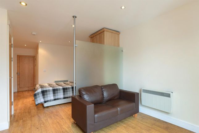 Apartment 4, The Mulls Building, 6, East Street, Nottinghamshire photo 3