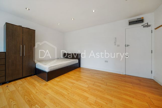 Flat 8, 1, Islip Street, Kentish Town photo 4