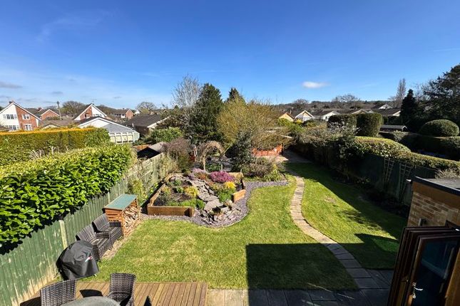 42, Abbotts Oak Drive photo 4