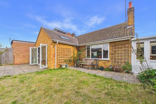 16, Wantage Close, Northampton photo 2