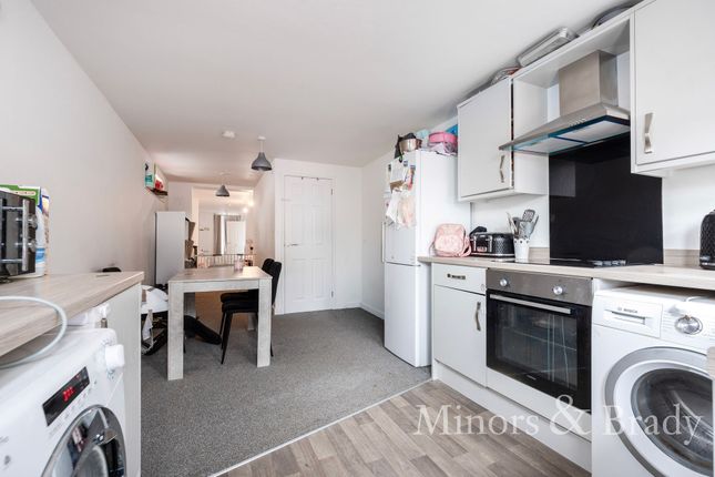 20a Tonning Street, Lowestoft photo 3