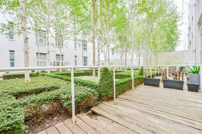 Bromyard House, East Acton photo 3