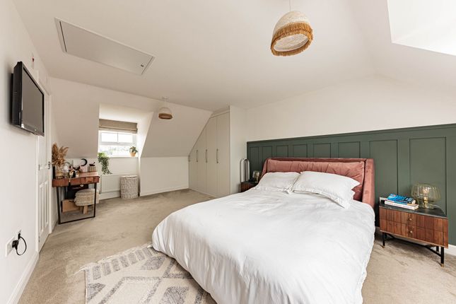39 Tettenhall Way, Faversham photo 4