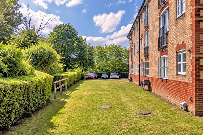 19, Lea Valley House, Waltham Abbey photo 4