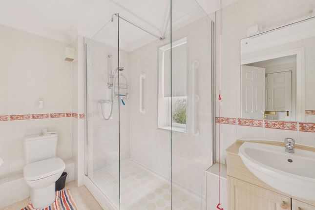 38 Carn Brea Court, Trevithick Road, Camborne photo 3