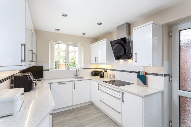 29, Rishworth Grove, North Yorkshire photo 4