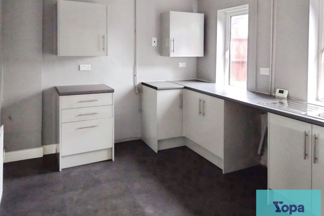 34, Collinson Road, Goldenhill, Stoke-on-trent photo 2