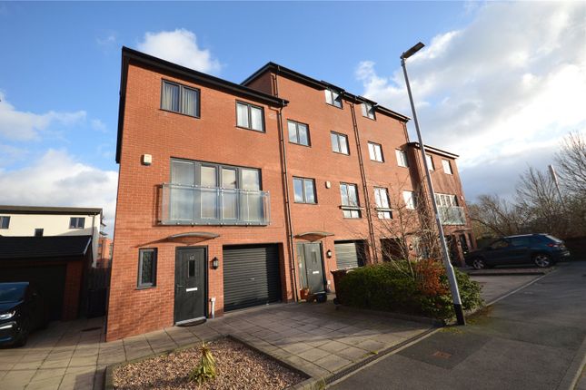 Thumbnail Town house for sale in Yarn Street, Hunslet, Leeds, West Yorkshire