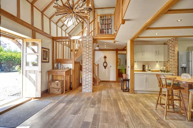 Crown Barn, The Street, Bishop's Stortford photo 3