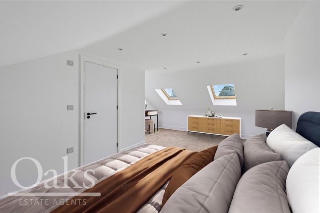 12 Embassy Court,, Avenue Road, London photo 3