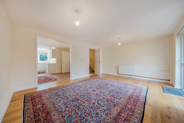 Cloverdown, Gold Hill East, Gerrards Cross photo 2