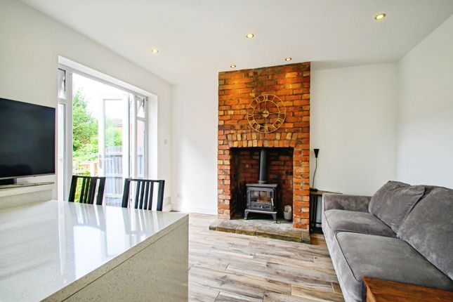 35, Sharp Street, Manchester photo 4