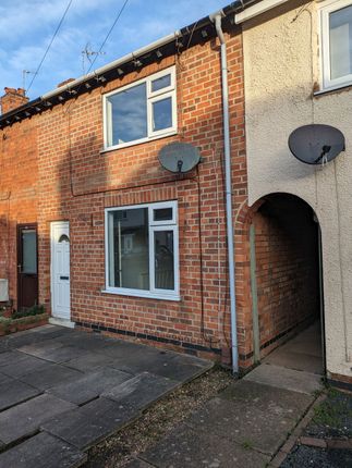 Thumbnail Terraced house to rent in Tansley Avenue, Wigston