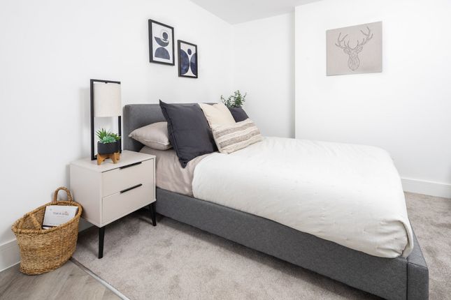 Studio Apts, Velocity Tower, 10 St Mary's Gate, Sheffield photo 2