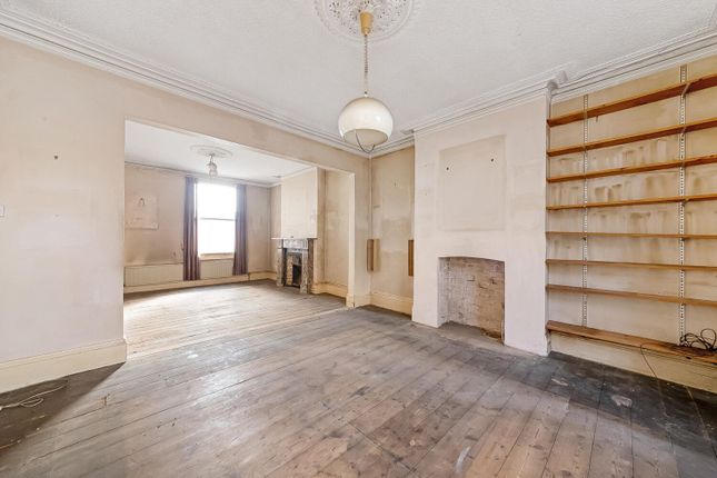 3, Dalmore Road, London photo 2