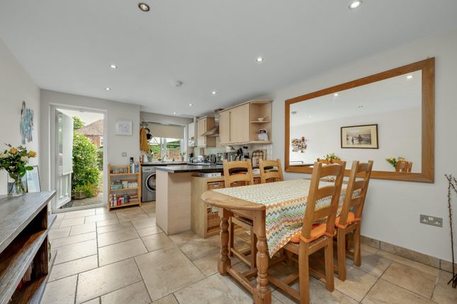2, Claremont, 90, Chobham Road, Berkshire photo 4