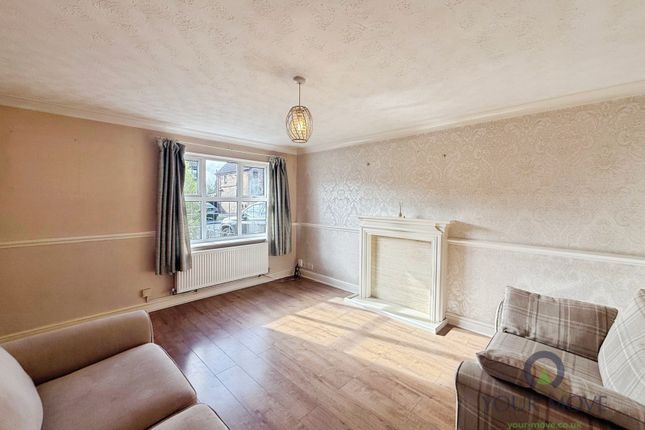 Haseley Close, Manchester photo 3