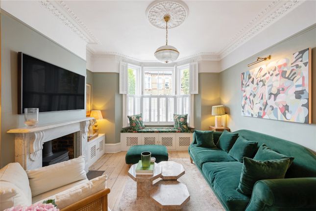28, Eccles Road, London photo 4
