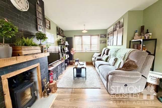 2 Pine Grove, Nottingham photo 2