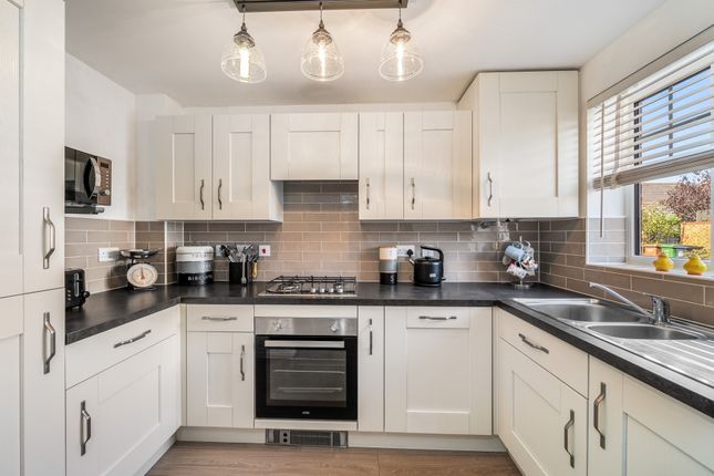 1, Rosehip Close, Pershore photo 2
