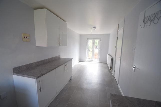 24, Bridgwood, Telford photo 4