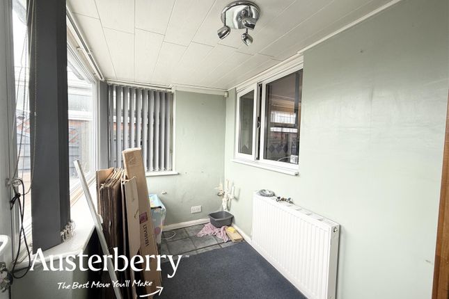34, Kettering Drive, Stoke-On-Trent photo 5