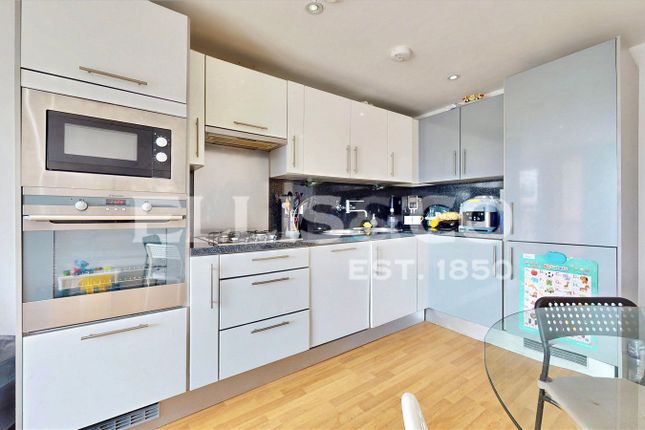 Elm Road, Wembley photo 3