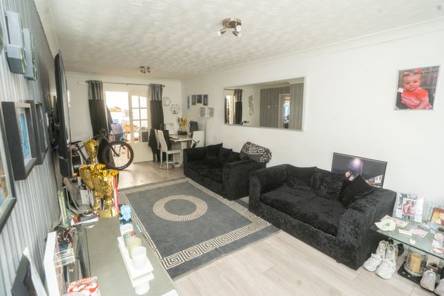 10, Long Moss, Netherton photo 4